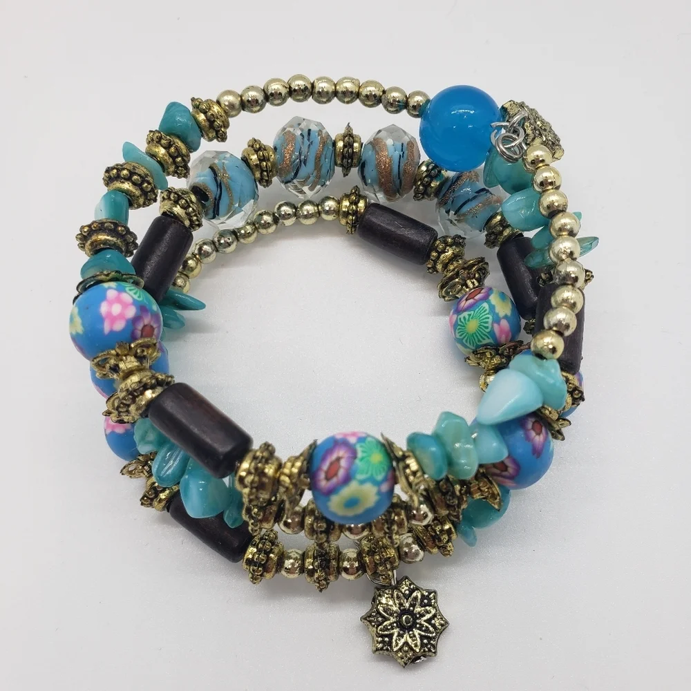 Beaded Memory Wire Bracelet In Turquoise Blue Boho